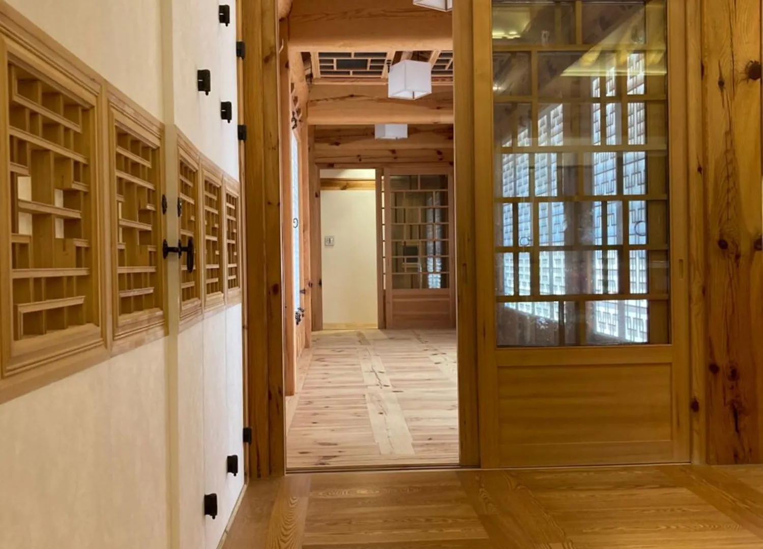 Sirakdang Hanok Apartment Seoul