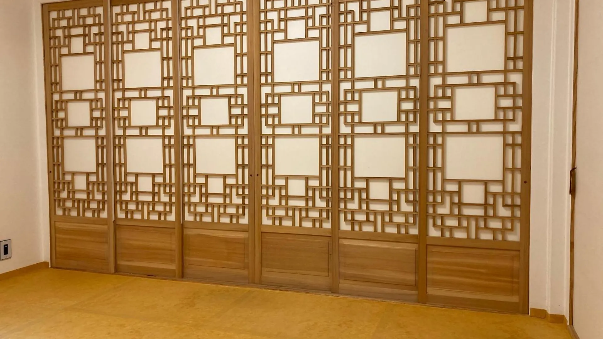 Sirakdang Hanok Apartment Seoul