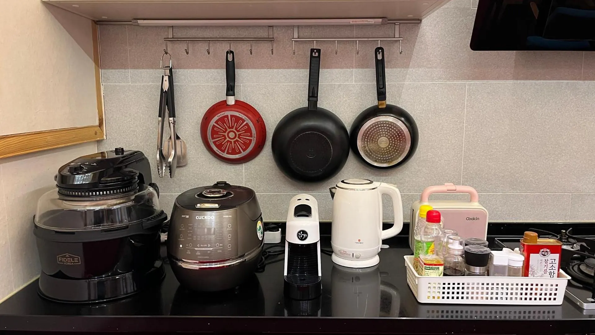 Sirakdang Hanok Apartment Seoul